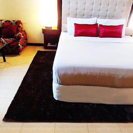 Dulcinea Hotel And Suites Lapu-Lapu City Kültér fotó