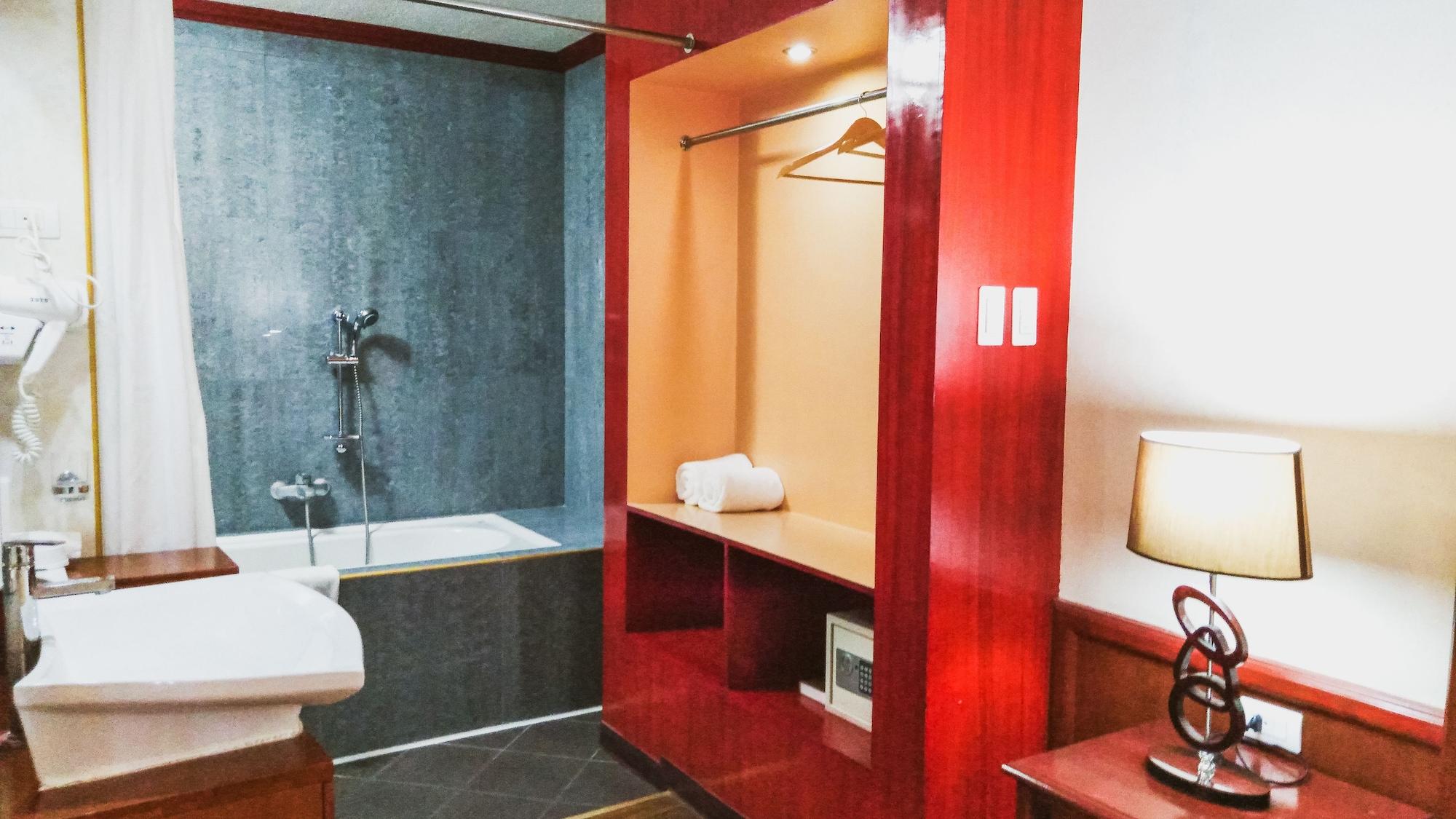 Dulcinea Hotel And Suites Lapu-Lapu City Kültér fotó